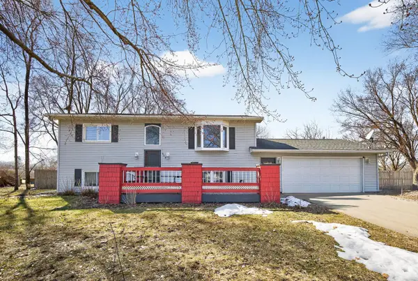 306 Parkview Curve, Zumbrota, MN 55992