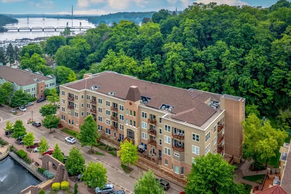 620 Main Street N #124, Stillwater, MN 55082