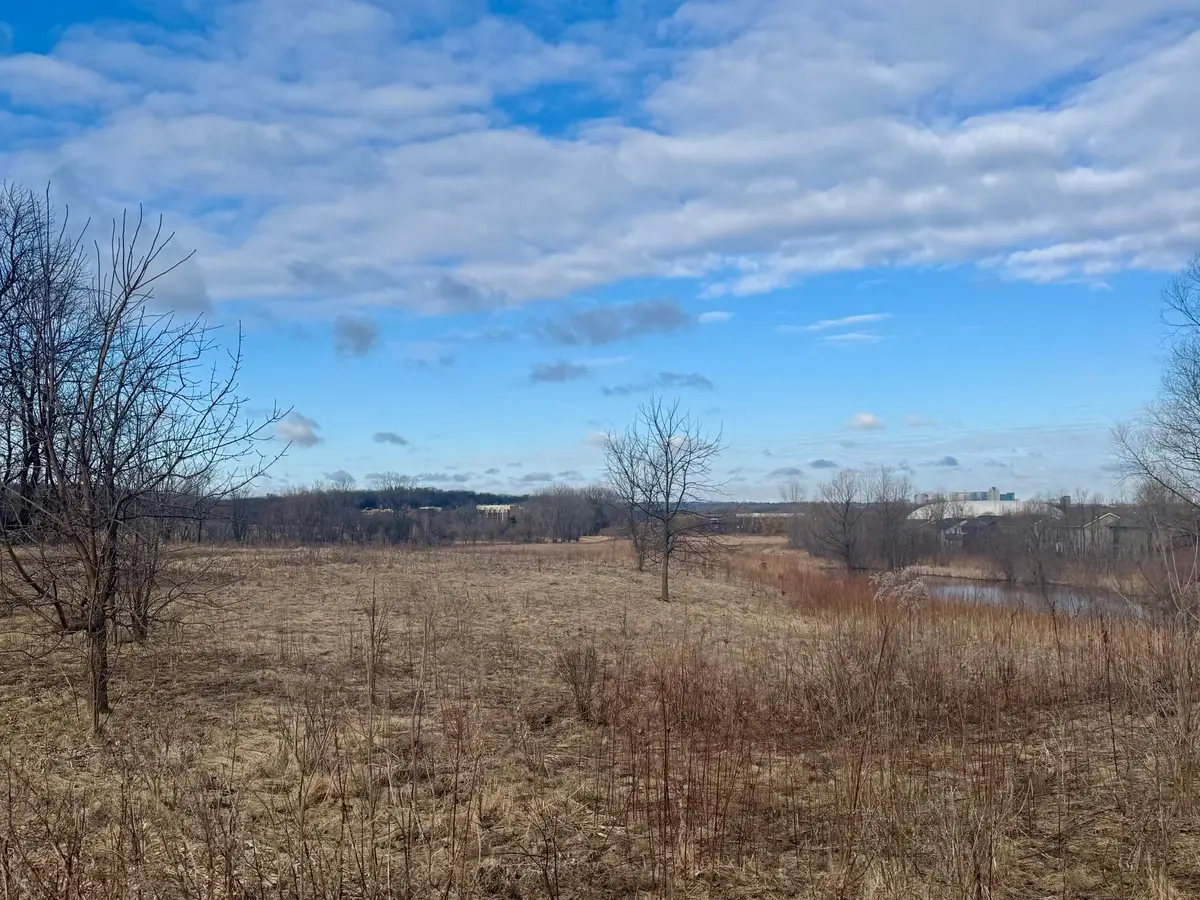 411 36th Avenue Se, Rochester, MN 55904 - #1