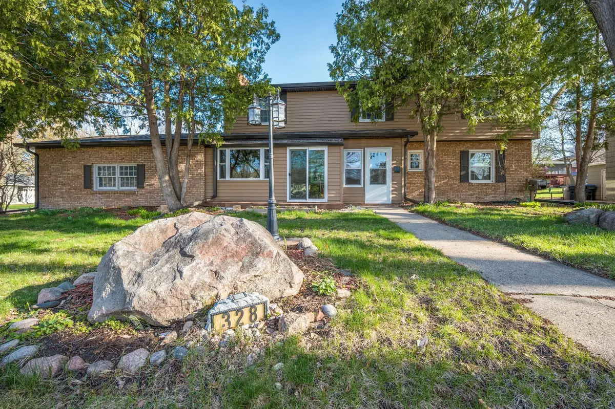 328 S Redwood Drive, Mankato, MN 56001 - #1