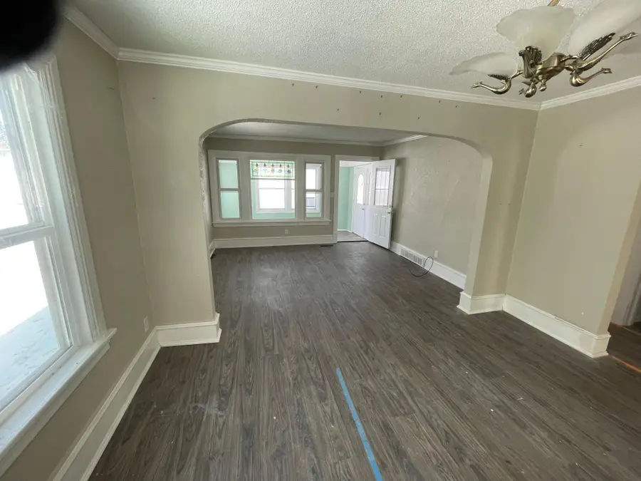911 W Cavour Avenue, Fergus Falls, MN 56537 - #3