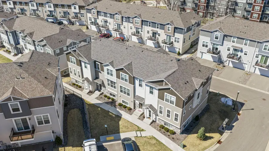 2230 Gateway Curve, Saint Paul, MN 55109 - #2