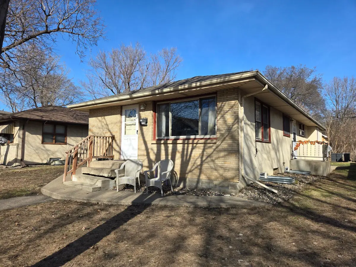 1094 26th Avenue Se, Minneapolis, MN 55414 - #1