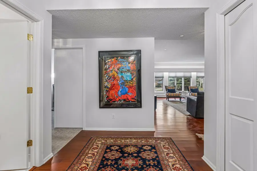 1830 Eagle Ridge Drive #2010, Mendota Heights, MN 55118 - #3