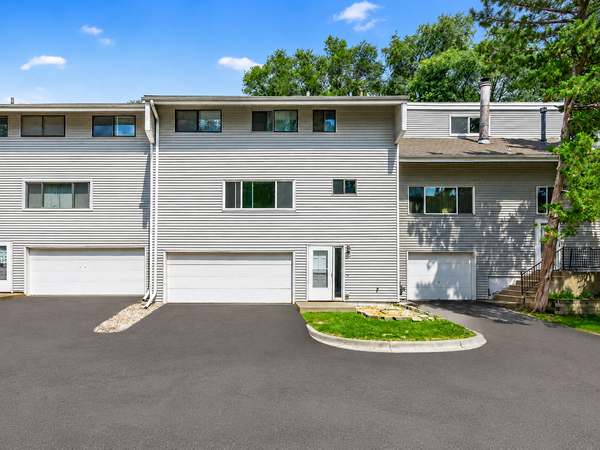 6618 Camden Drive, Minneapolis, MN 55430