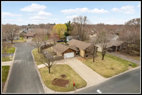 4512 102nd Avenue Ne, Circle Pines, MN 55014