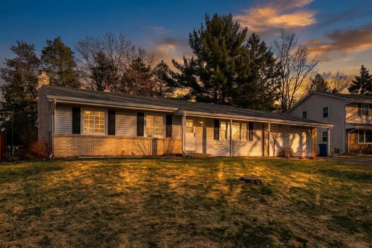 2974 Howard Street N, Saint Paul, MN 55109 - #1