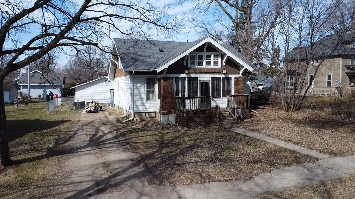 920 Elm Street, Alexandria, MN 56308 - #1