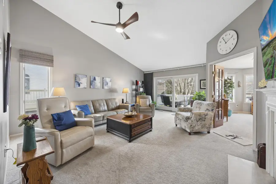 2679 Lake Court Circle, New Brighton, MN 55112 - #2