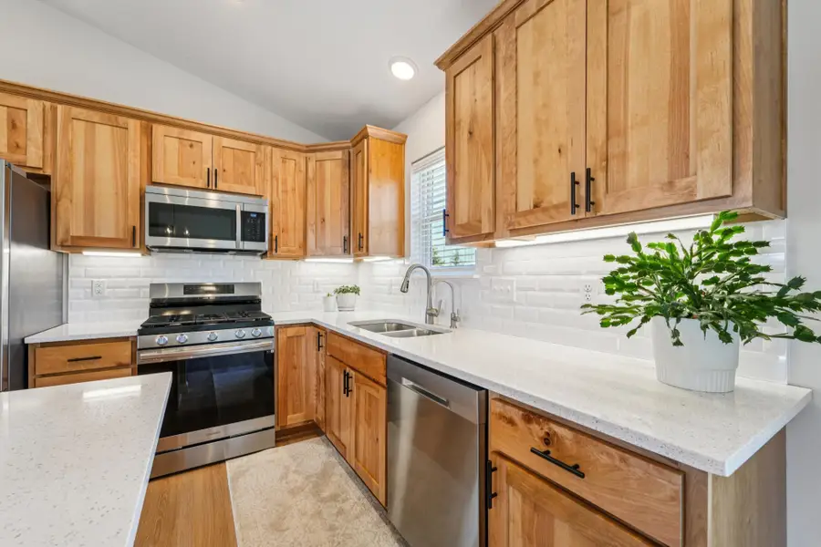 206 9th Ave Court Nw, Lonsdale, MN 55046 - #3