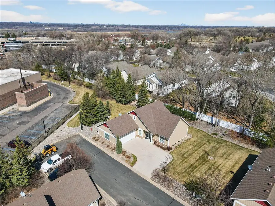 342 E Travelers Trail, Burnsville, MN 55337 - #2