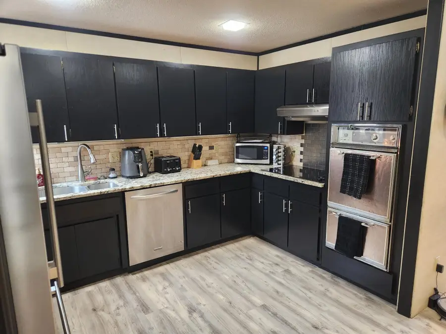 206 E Luella Street, Le Roy, MN 55951 - #3