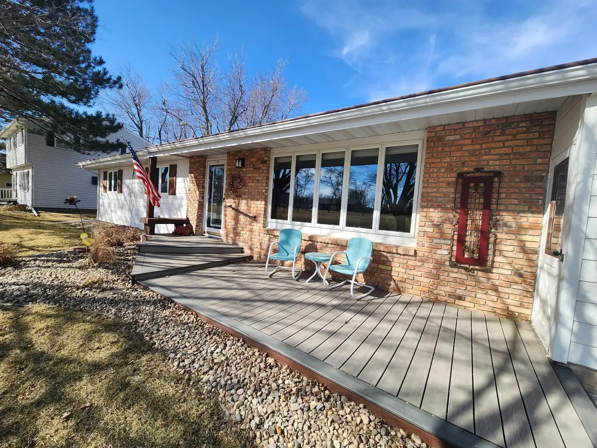 1108 5th Avenue Sw, Pipestone, MN 56164 - #1