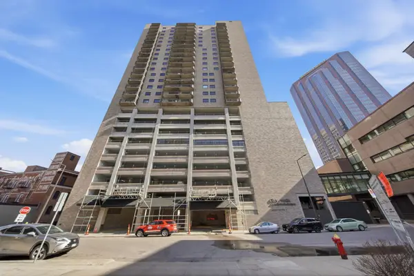 66 9th Street E #1510, Saint Paul, MN 55101