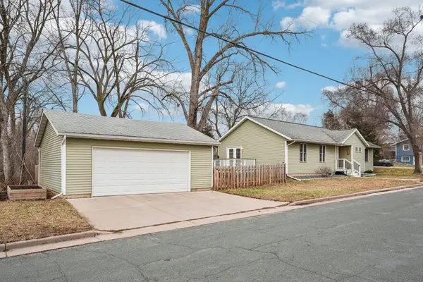 719 Monroe Street N, Hudson, WI 54016