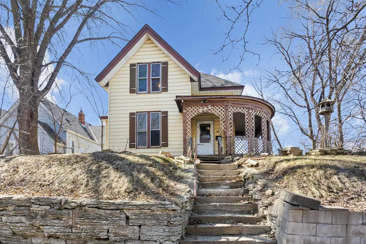 345 Maple Street, Saint Paul, MN 55106 - #1