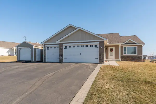 1000 Mulberry Avenue Ne, Montgomery, MN 56069