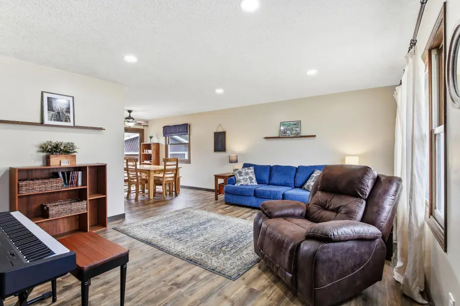 732 Vicky Lane, Circle Pines, MN 55014 - #3