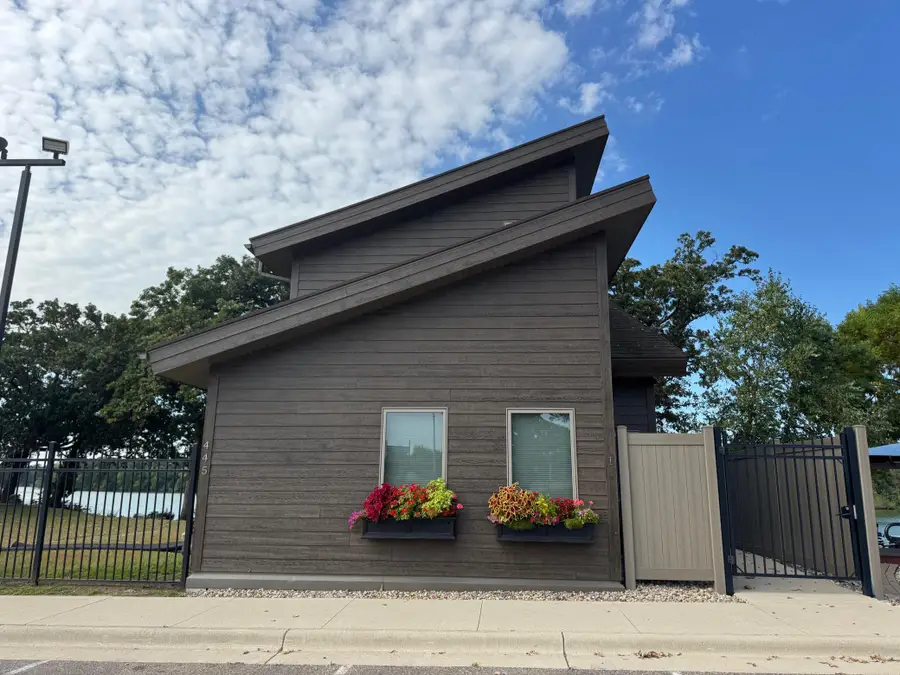 445 Lake Avenue #101, Fairmont, MN 56031 - #2