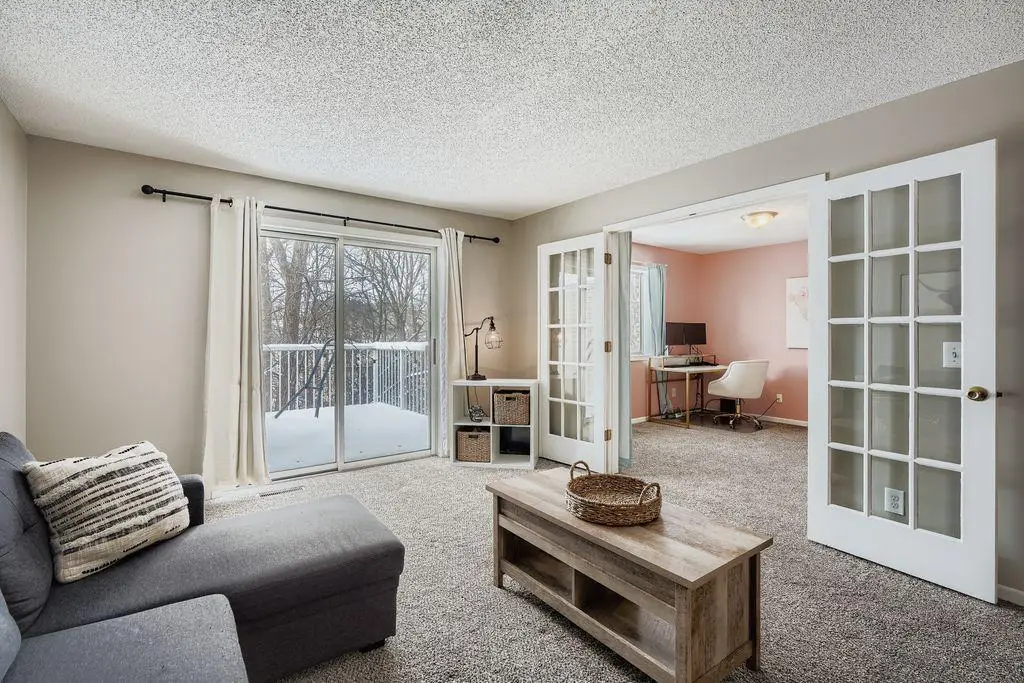 927 Pond View Court, Vadnais Heights, MN 55127 - #1