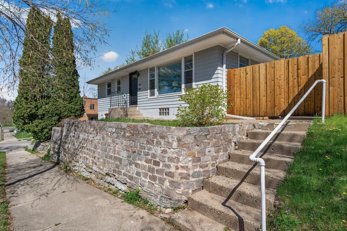 1001 34th Avenue Ne, Minneapolis, MN 55418 - #1