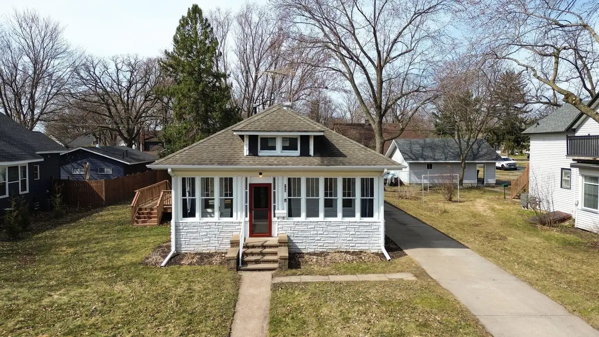 109 S Dallas Street, River Falls, WI 54022 - #1