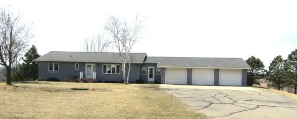 6049 Rolling Hills Drive Sw, Montevideo, MN 56265