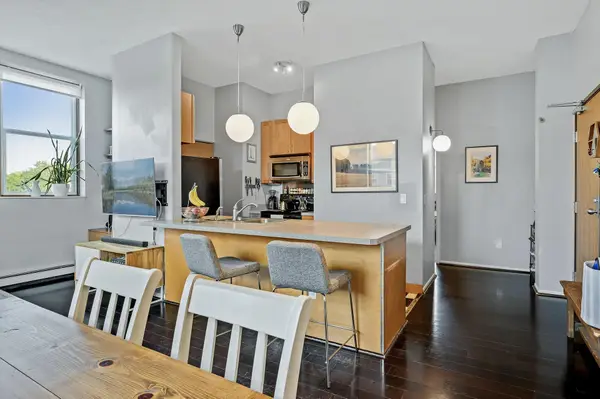 215 7th Street Ne #301, Minneapolis, MN 55413