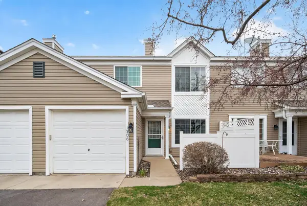 1925 Southcross Drive W #1306, Burnsville, MN 55306