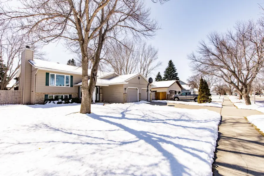 2408 34th Avenue S, Fargo, ND 58104 - #3