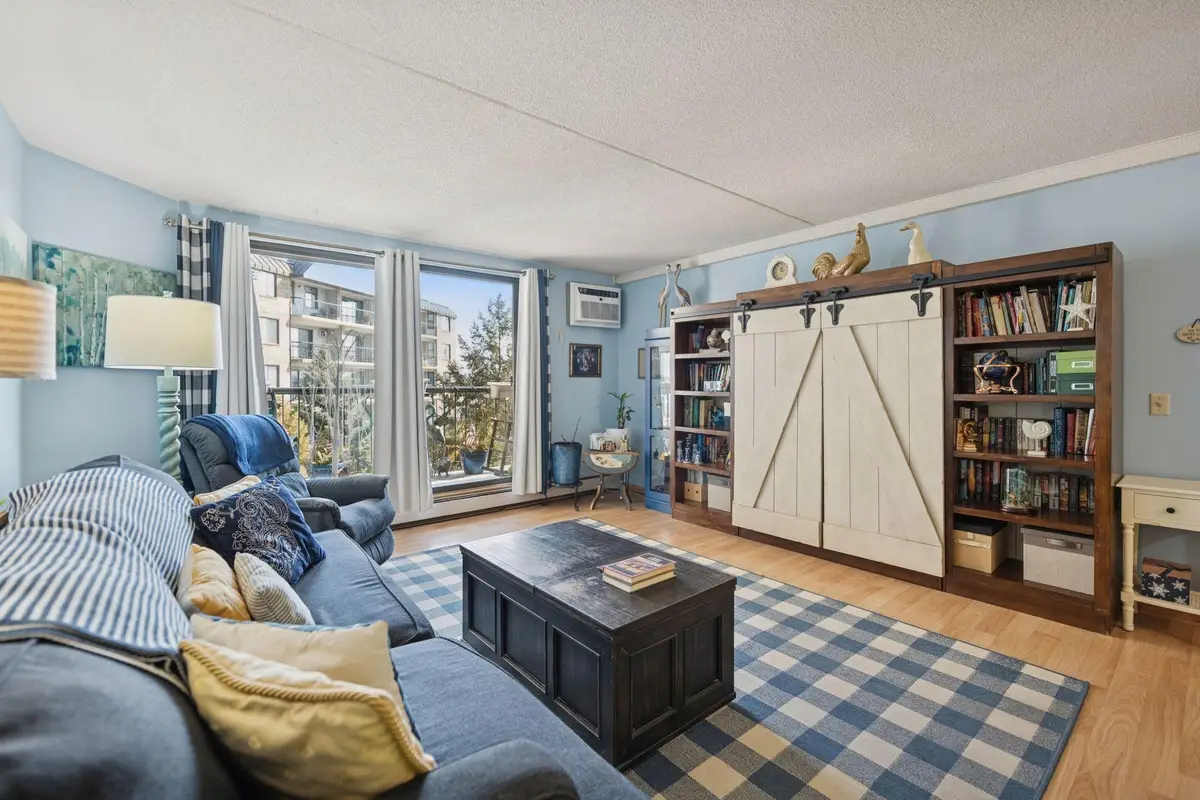 2601 Kenzie Terrace #330, Minneapolis, MN 55418 - #1