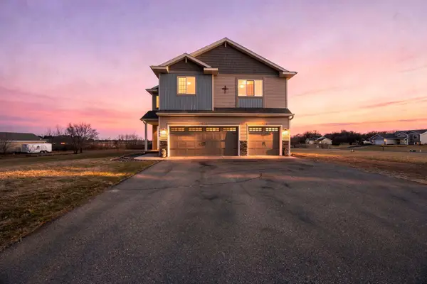 13883 306th Avenue Nw, Princeton, MN 55371