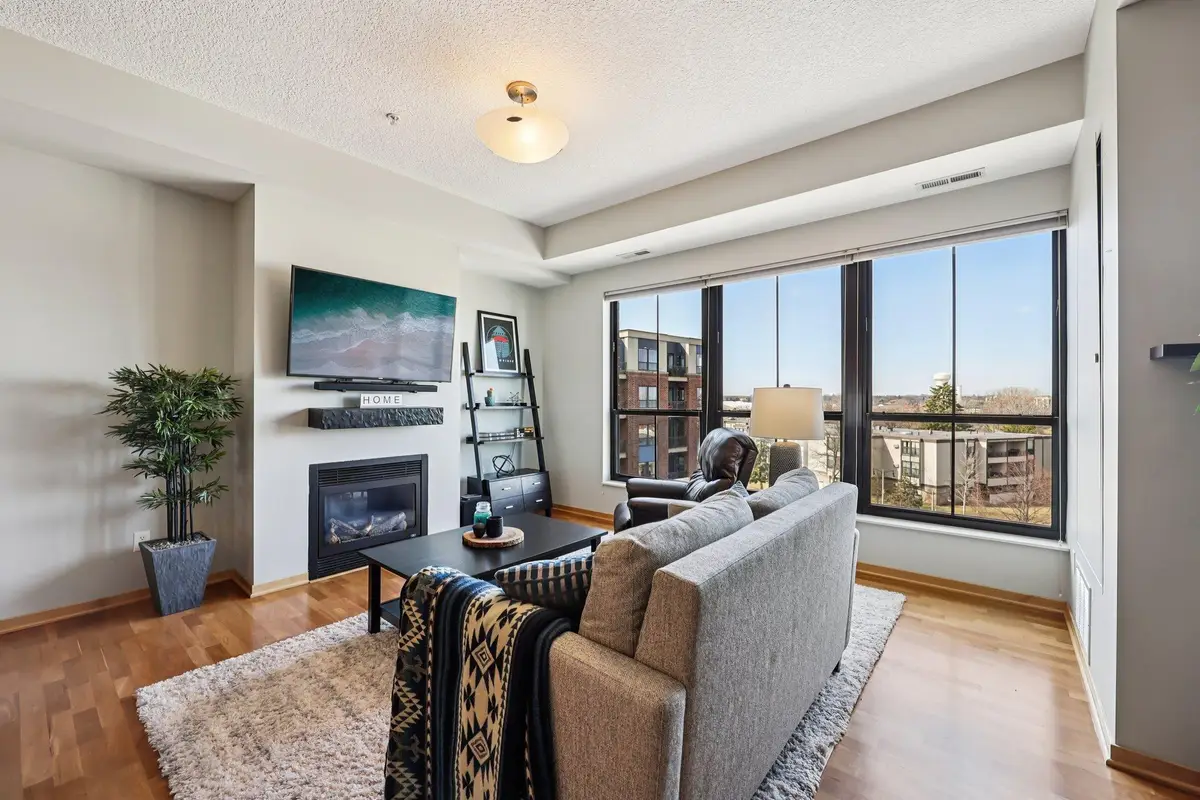 4525 Park Commons Drive #421, Minneapolis, MN 55416 - #1