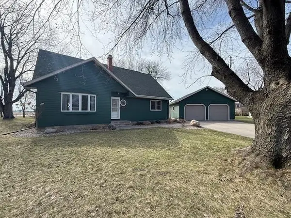 111 Beachwood Lane, Redwood Falls, MN 56283