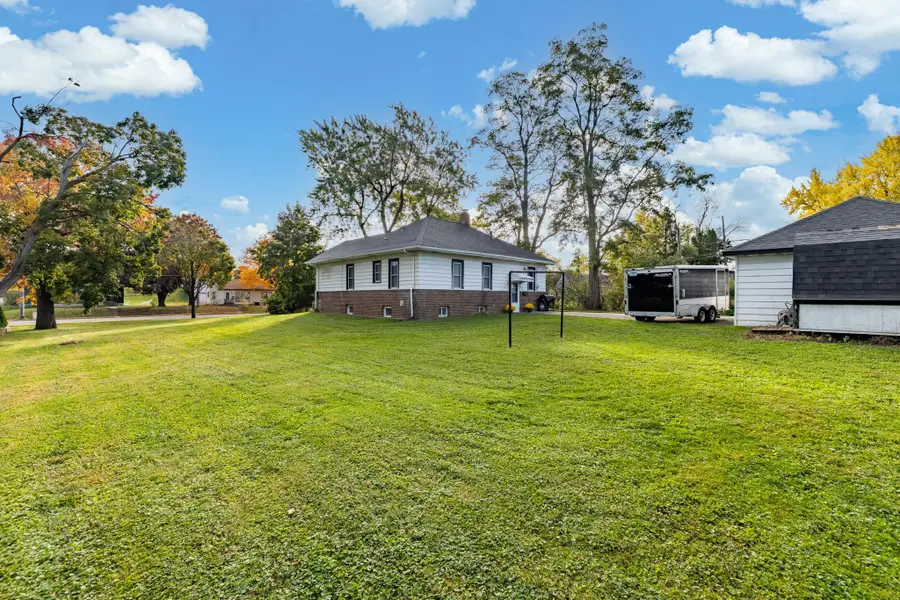 1443 Hazelwood Street, Saint Paul, MN 55106 - #2