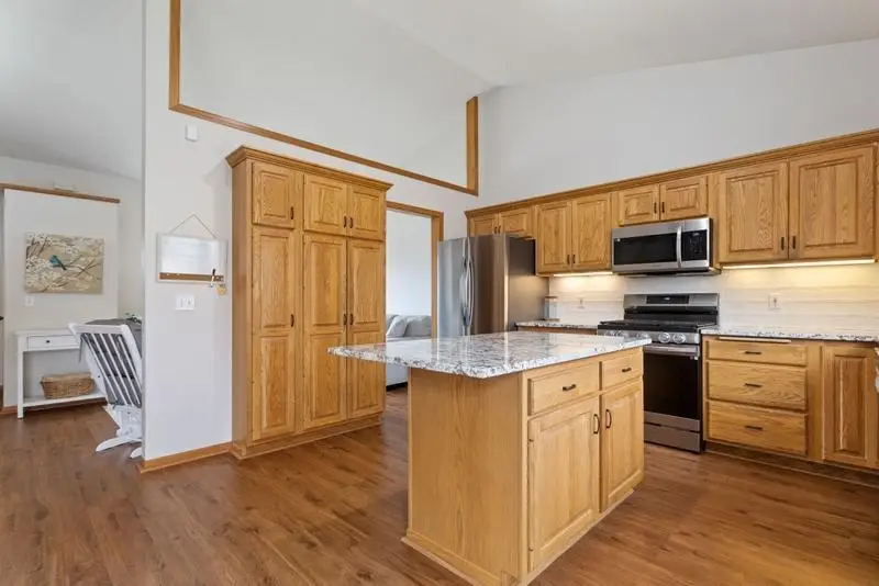 8504 Jensen Avenue S, Cottage Grove, MN 55016 - #3