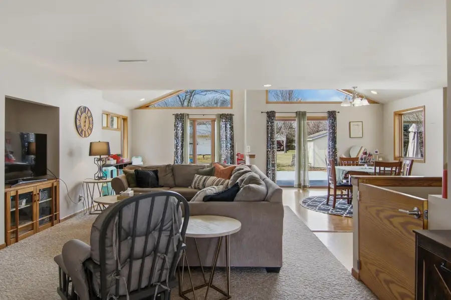 411 21st Street Ne, Menomonie, WI 54751 - #3