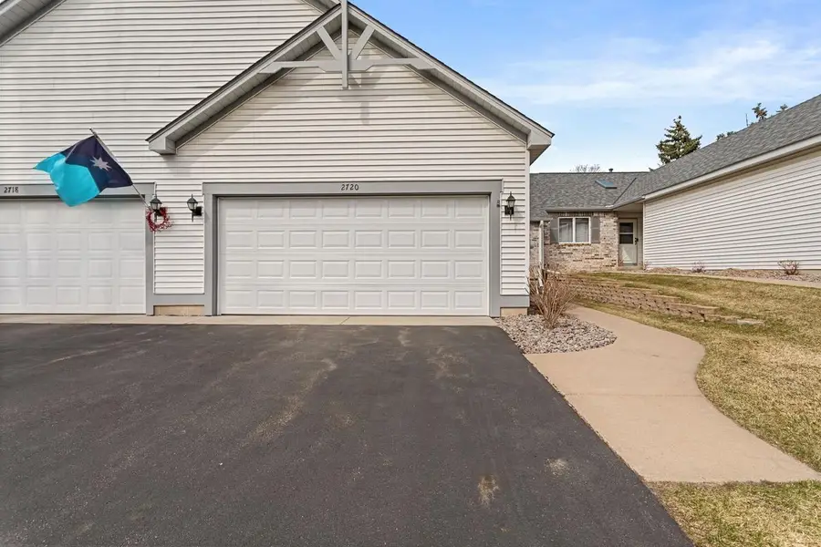 2720 Lake Court Drive #103, New Brighton, MN 55112 - #2