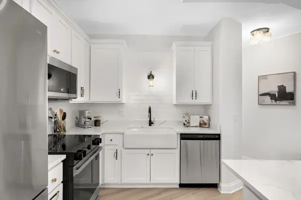 26 10th Street W #2009, Saint Paul, MN 55102