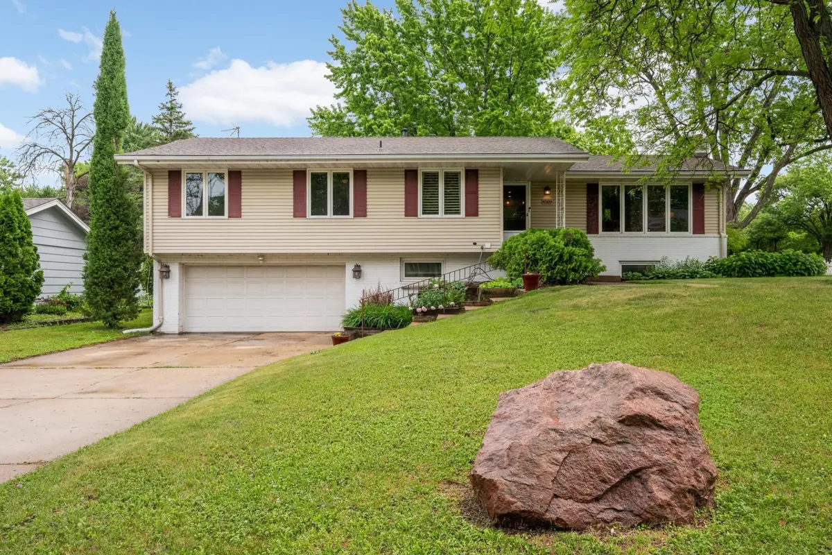 9717 Russell Avenue S, Minneapolis, MN 55431 - #1