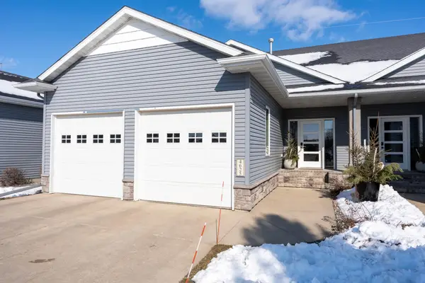 4625 Beach Lane S, Fargo, ND 58104