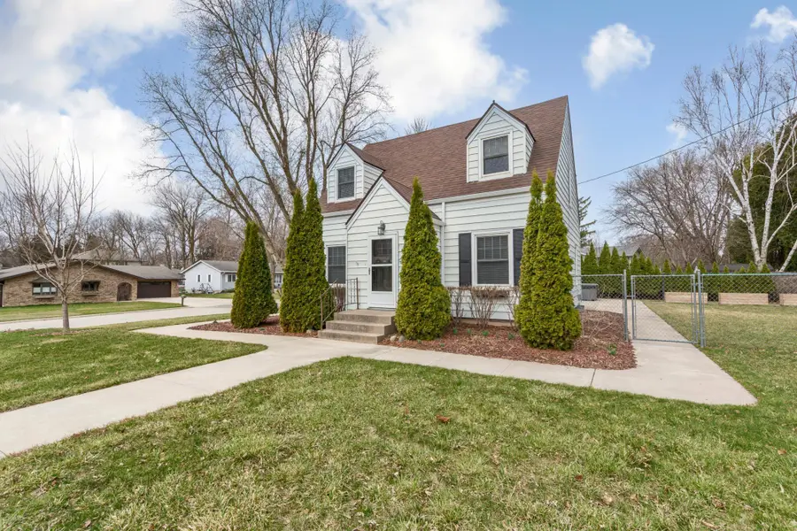 358 18th Street Sw, Owatonna, MN 55060 - #3