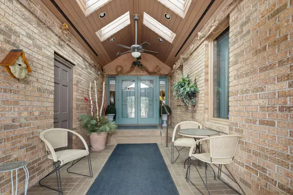 1128 Benton Street, Anoka, MN 55303