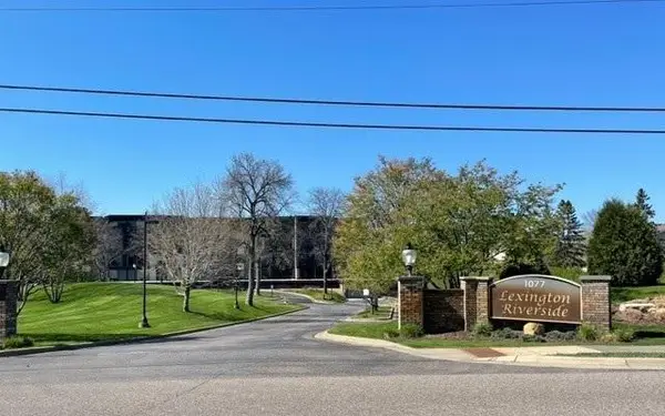 1077 Sibley Memorial Highway #305, Saint Paul, MN 55118