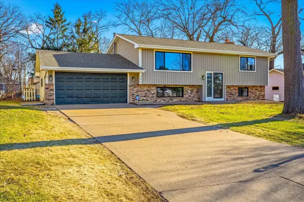 366 Sanburnol Drive Ne, Spring Lake Park, MN 55432