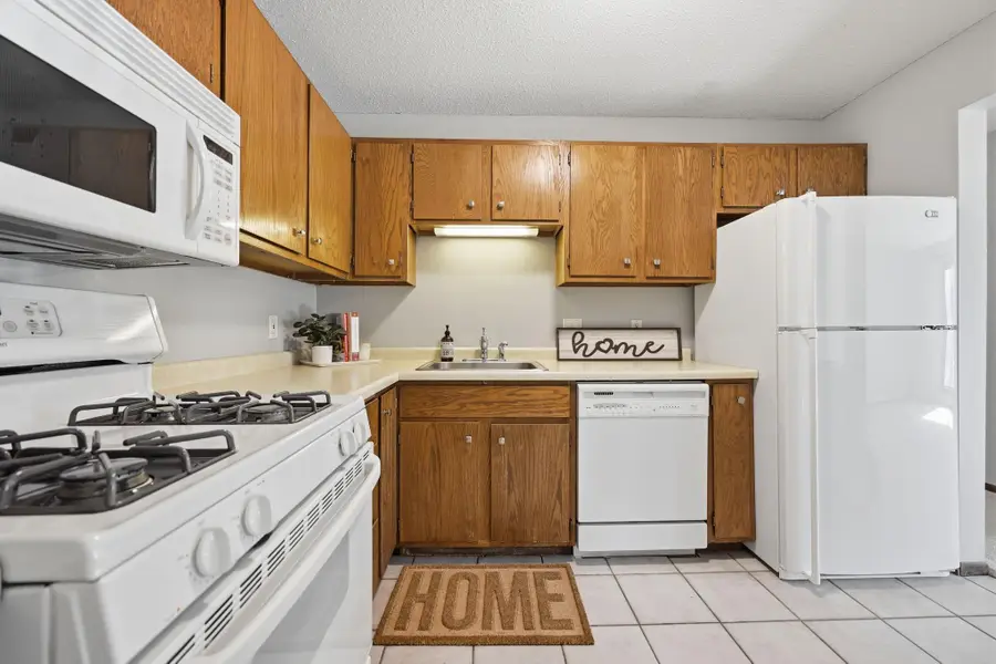 11160 Anderson Lakes Parkway #115, Eden Prairie, MN 55344 - #2