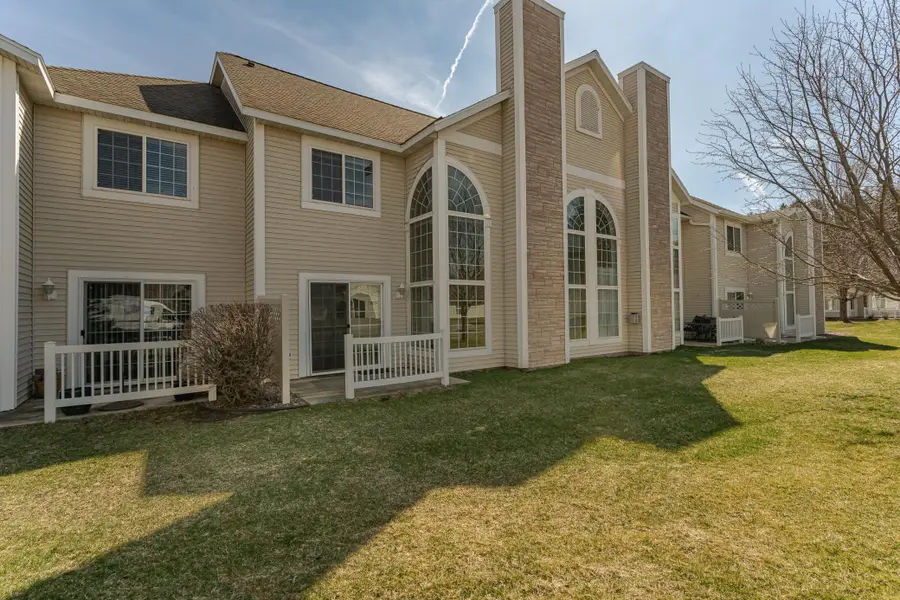 1930 Topaz Pointe Lane Sw, Rochester, MN 55902 - #2