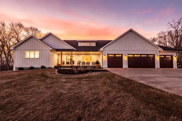 3010 Tamarack Place, Cambridge, MN 55008