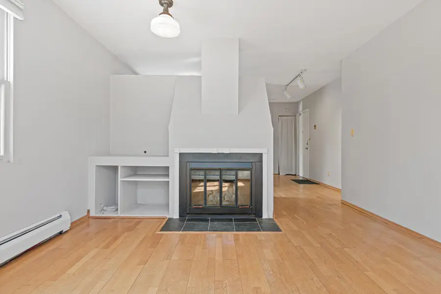 676 Ashland Avenue #1, Saint Paul, MN 55104 - #2