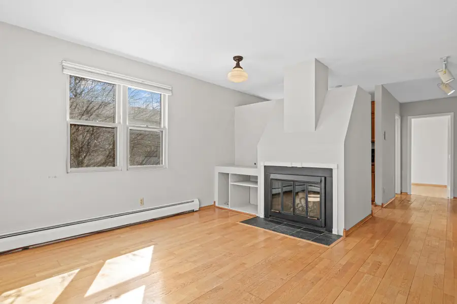 676 Ashland Avenue #1, Saint Paul, MN 55104 - #3